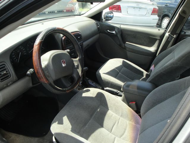 2002 Saturn L Series 2WD Eddie Bauer