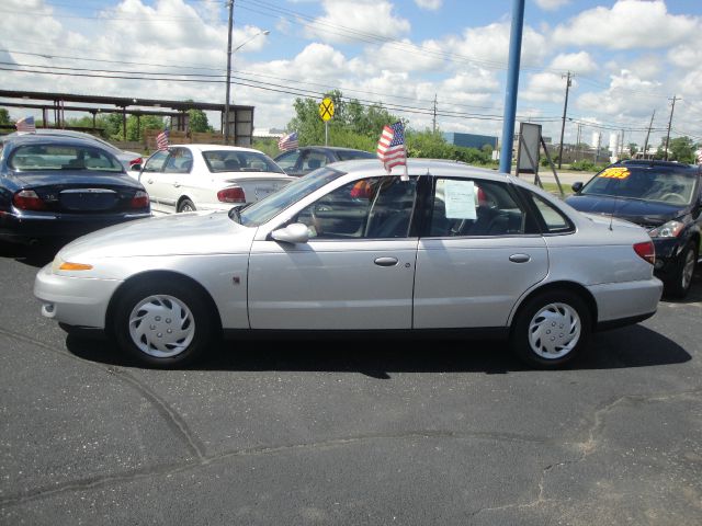 2002 Saturn L Series 2WD Eddie Bauer