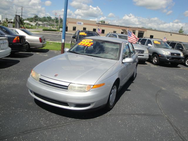 2002 Saturn L Series 2WD Eddie Bauer