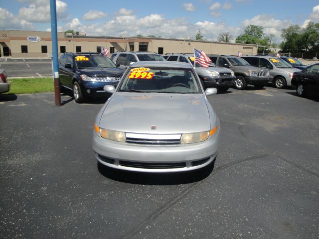2002 Saturn L Series 2WD Eddie Bauer