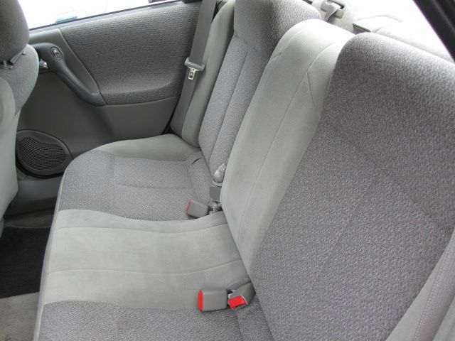 2002 Saturn L Series Unknown