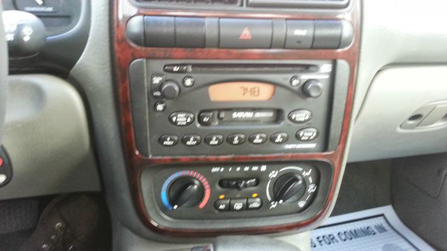 2002 Saturn L Series 3.5