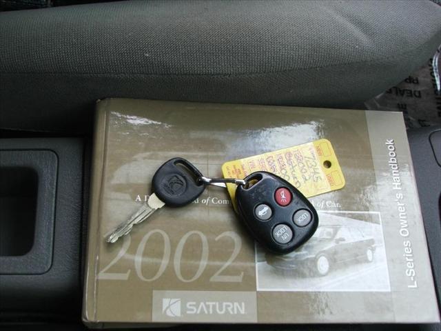 2002 Saturn L Series Unknown