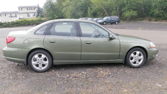2003 Saturn L Series 2WD Eddie Bauer