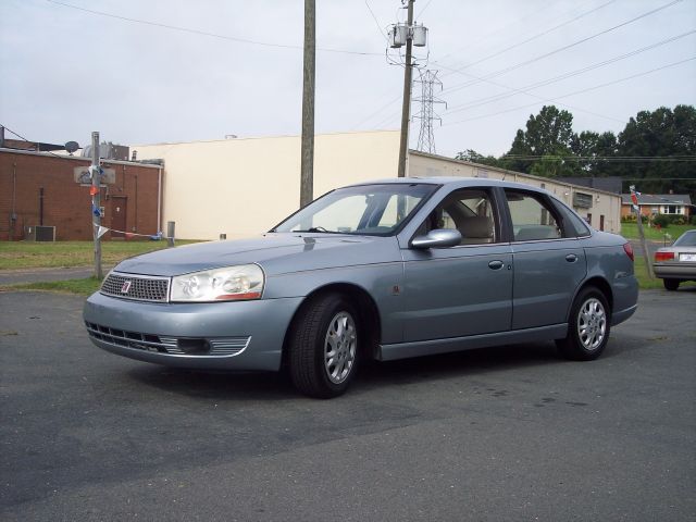 2003 Saturn L Series 2WD Eddie Bauer