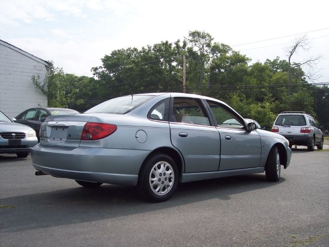 2003 Saturn L Series 2WD Eddie Bauer