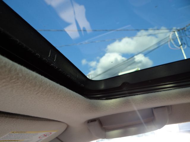 2003 Saturn L Series 2WD Eddie Bauer