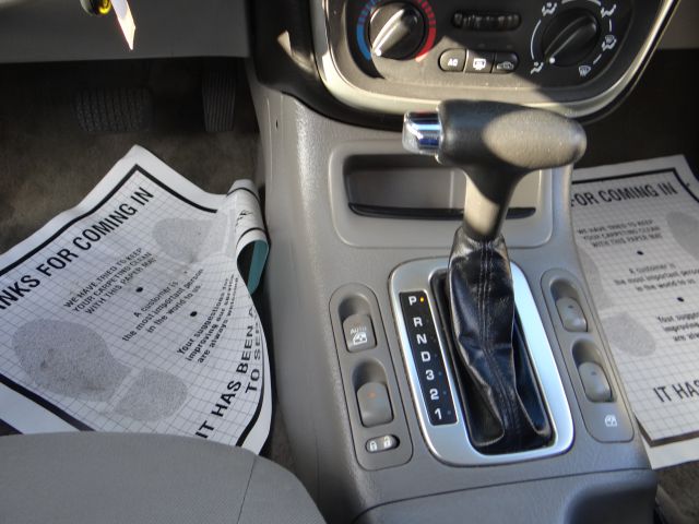 2003 Saturn L Series 2WD Eddie Bauer