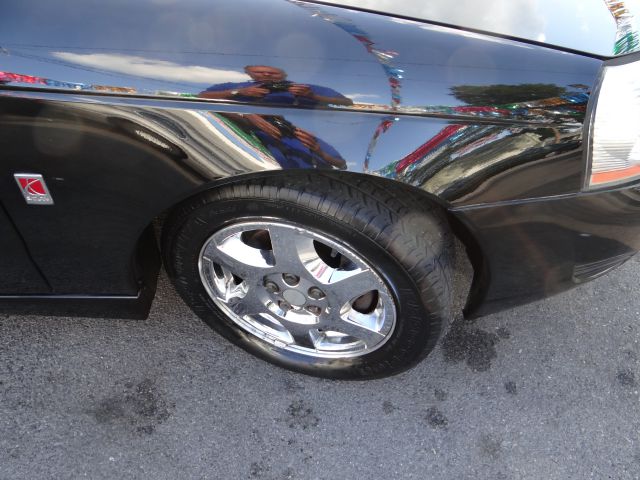 2003 Saturn L Series 2WD Eddie Bauer