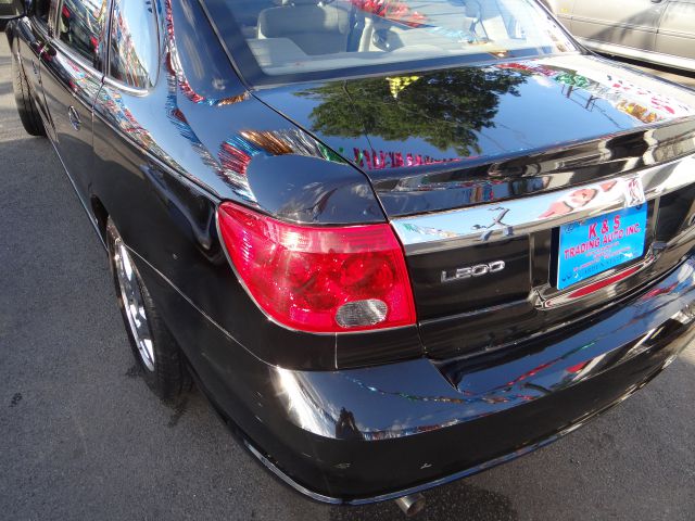 2003 Saturn L Series 2WD Eddie Bauer