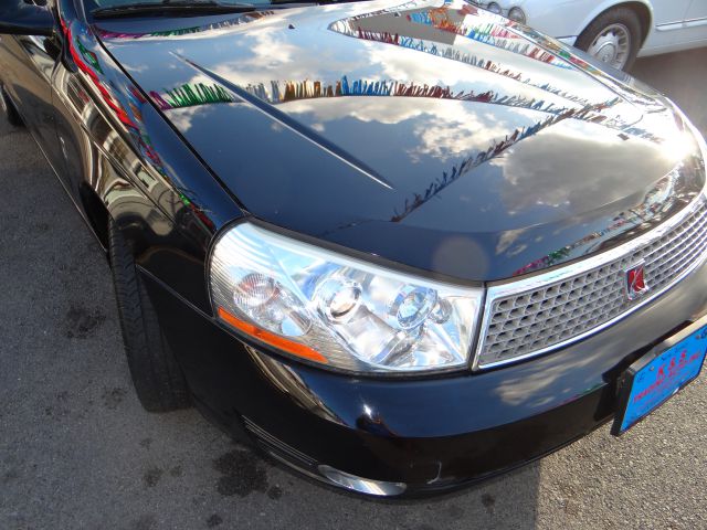 2003 Saturn L Series 2WD Eddie Bauer