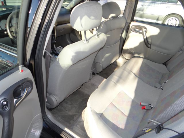 2003 Saturn L Series 2WD Eddie Bauer