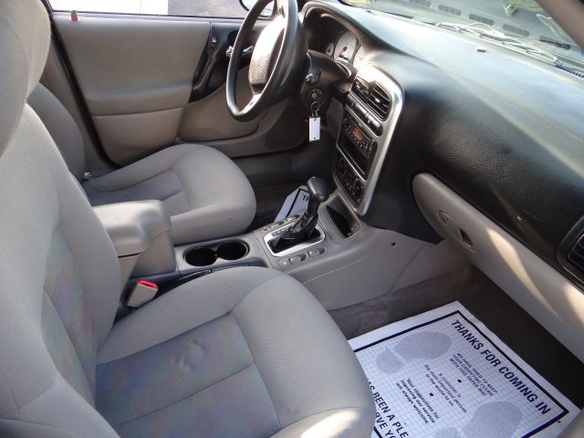 2003 Saturn L Series 2WD Eddie Bauer