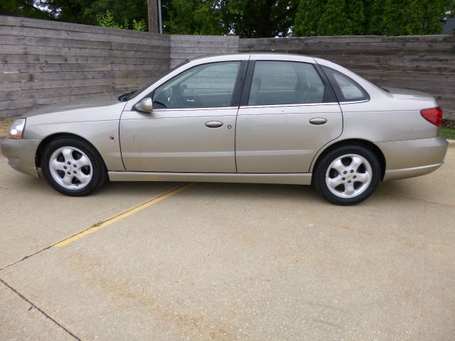 2003 Saturn L Series 2WD Eddie Bauer