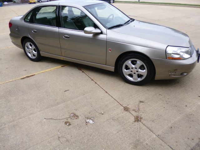 2003 Saturn L Series 2WD Eddie Bauer