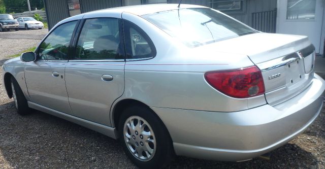 2003 Saturn L Series 2WD Eddie Bauer