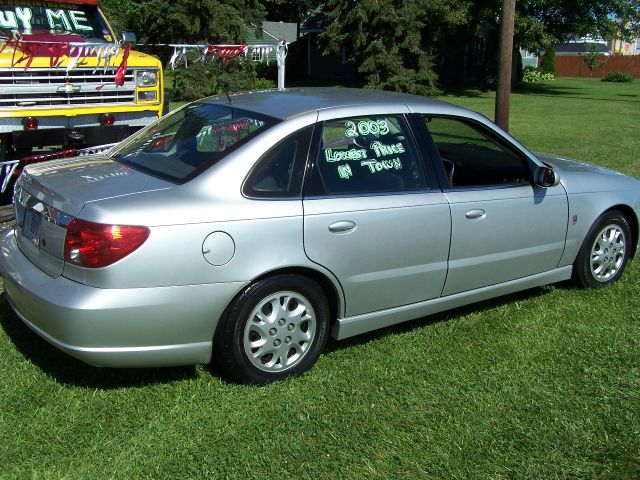 2003 Saturn L Series 2WD Eddie Bauer
