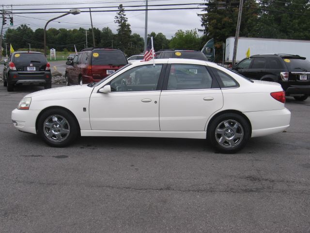 2003 Saturn L Series 2WD Eddie Bauer