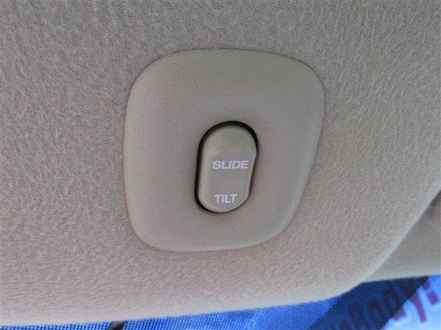 2003 Saturn L Series Unknown