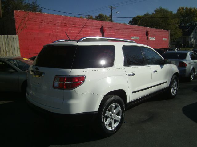 2007 Saturn Outlook W/nav.sys