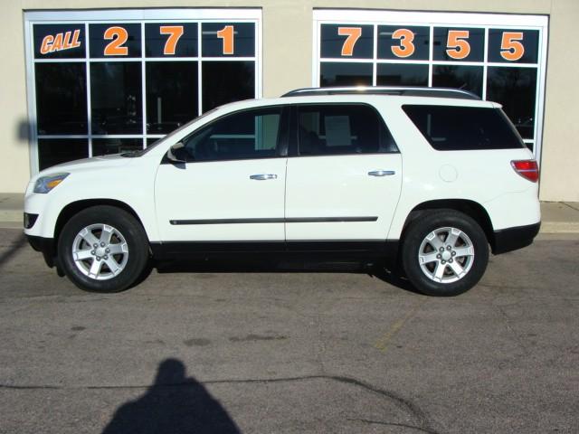 2007 Saturn Outlook AWD XR - Htd Lthr New Tires