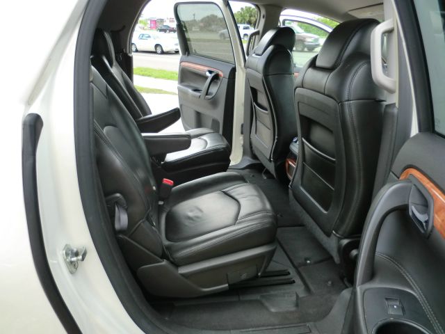 2008 Saturn Outlook E63 AMG Sedan 4D
