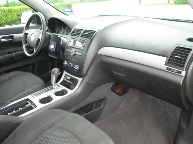 2008 Saturn Outlook 4WD 4dr VP