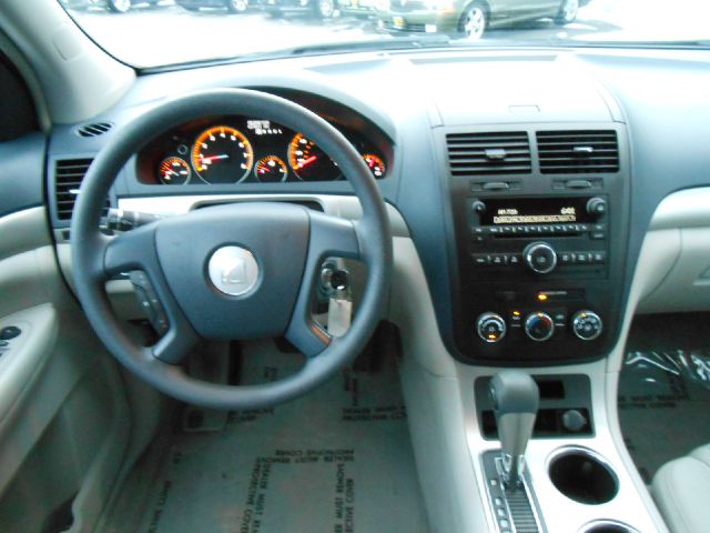 2009 Saturn Outlook 4WD 4dr VP