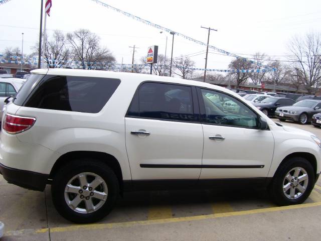 2009 Saturn Outlook W/nav.sys