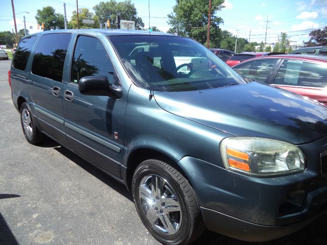 2005 Saturn Relay Limited Pickup 4D 6 1/2 Ft