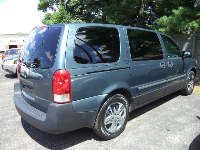 2005 Saturn Relay Limited Pickup 4D 6 1/2 Ft