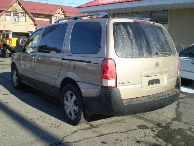 2005 Saturn Relay Touring W/nav.sys