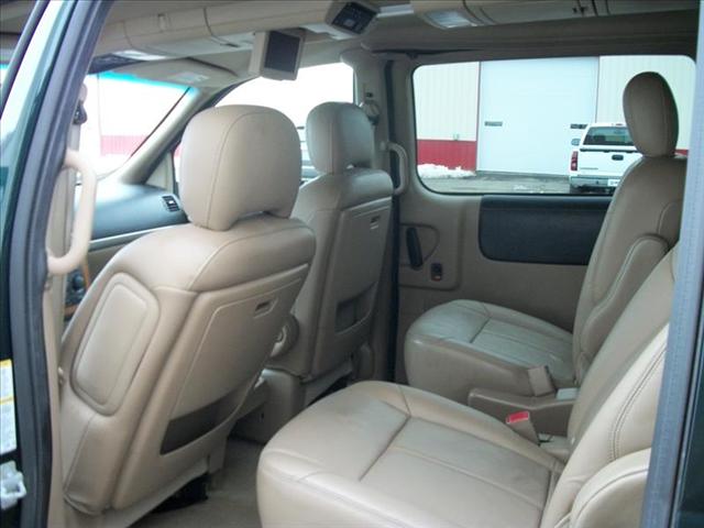 2005 Saturn Relay XLT Sport Utility Pickup 4D