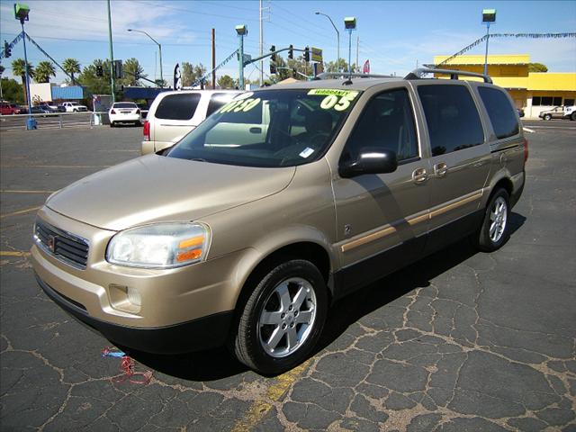 2005 Saturn Relay Touring W/nav.sys