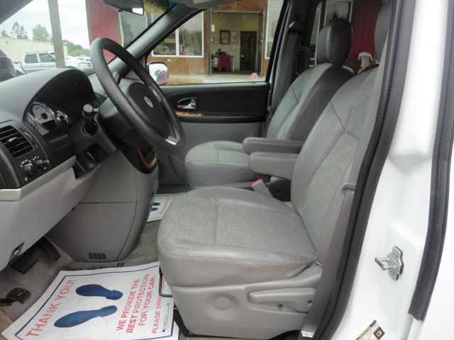 2005 Saturn Relay Unknown