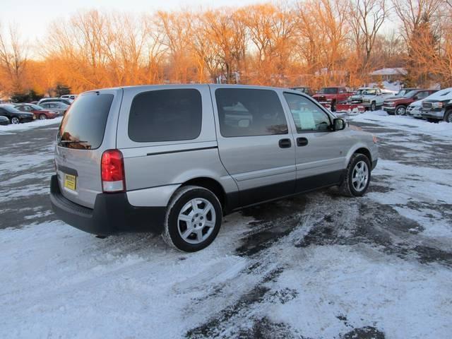 2005 Saturn Relay R/T Coupe