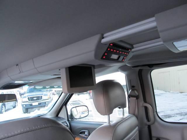 2005 Saturn Relay R/T Coupe