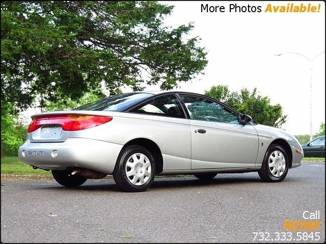 2002 Saturn S-Series 4X4 Sunroof, Leather