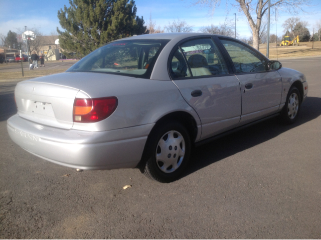2001 Saturn SL Base S