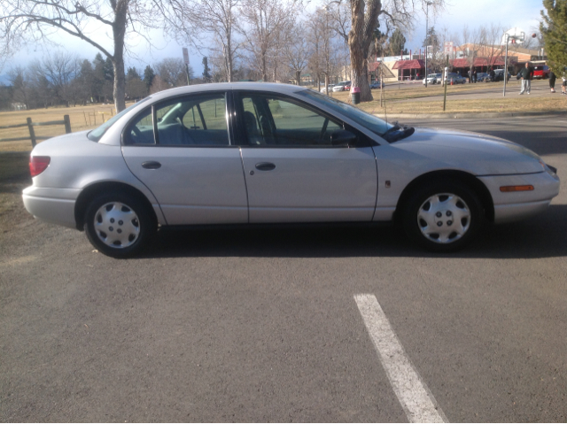 2001 Saturn SL Base S