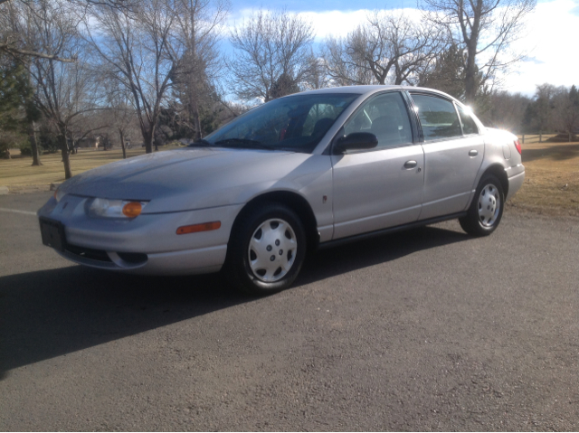 2001 Saturn SL Base S