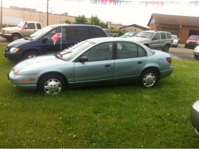 2002 Saturn SL Base S