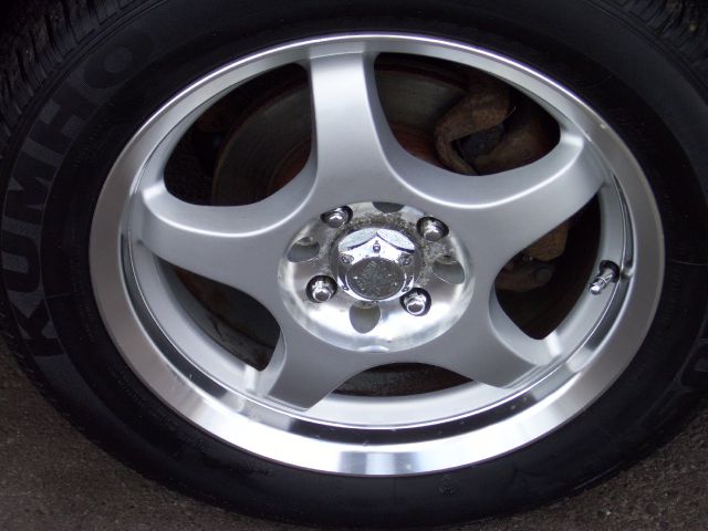 1997 Saturn S Series ST Crew Cab