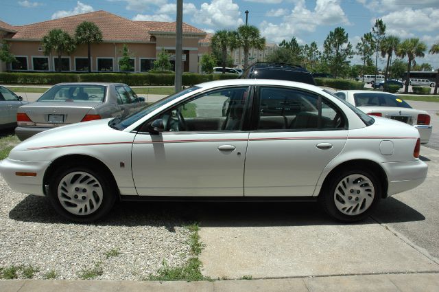 1998 Saturn S Series XLS