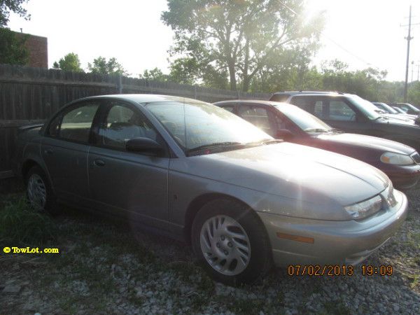 1999 Saturn S Series XLS