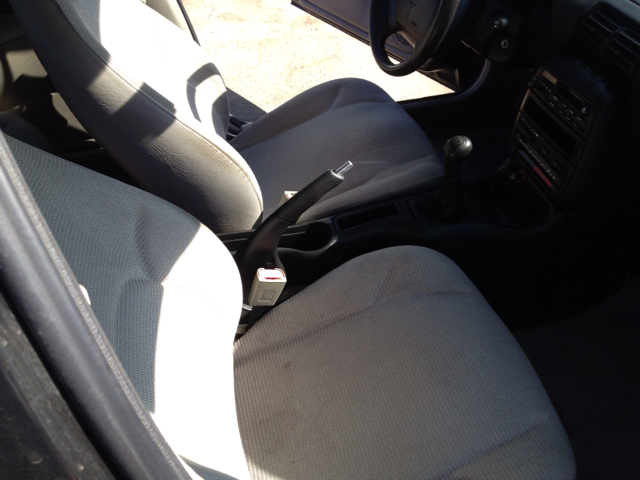 1999 Saturn S Series Dump