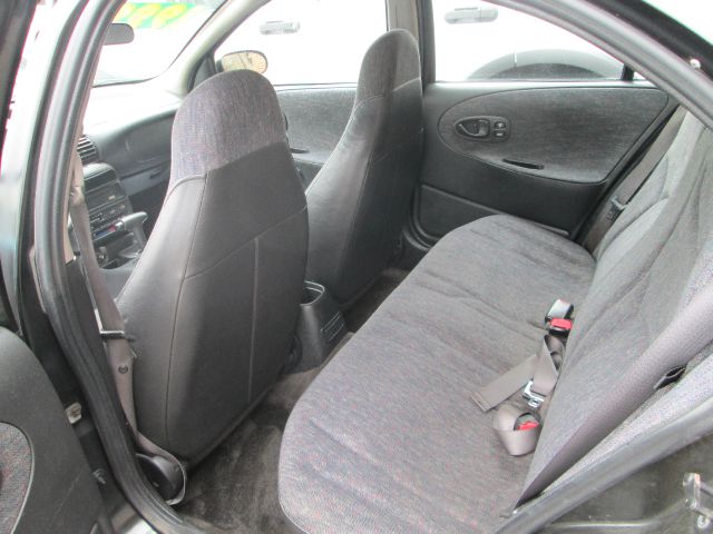 1999 Saturn S Series Base S