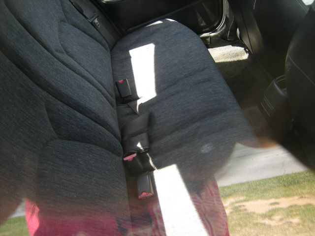 1999 Saturn S Series Base S