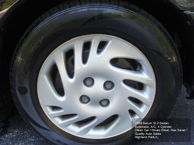 1999 Saturn S Series XLS