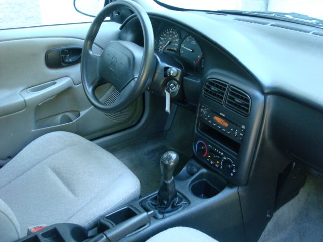 2000 Saturn S Series Base S